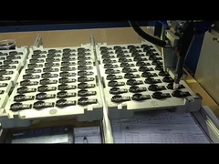 PGB-700 Automatyczne urządzenia klejujące Epoksyna maszyna do produkcji samochodów